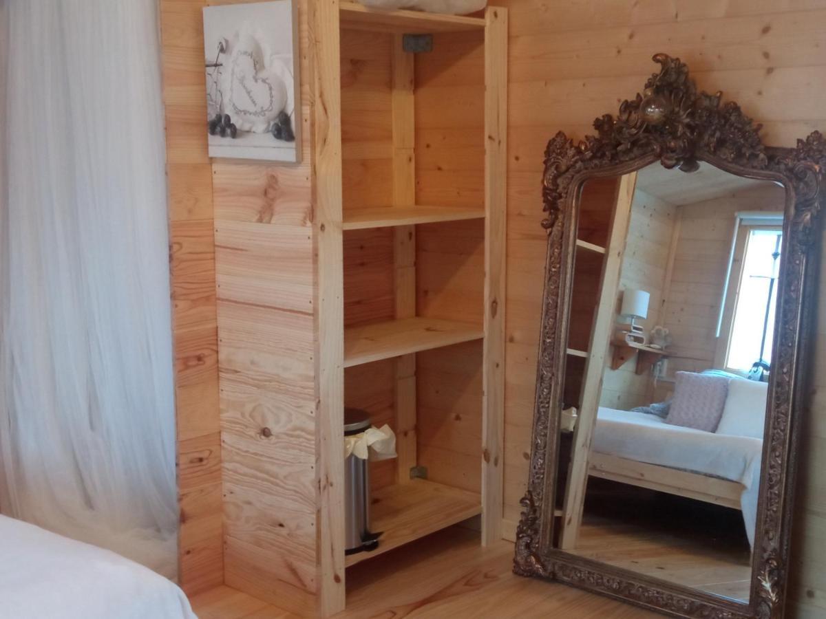 Chambre Studio Photo Chalet Sdb Partagee A Proximite Chavagne Buitenkant foto